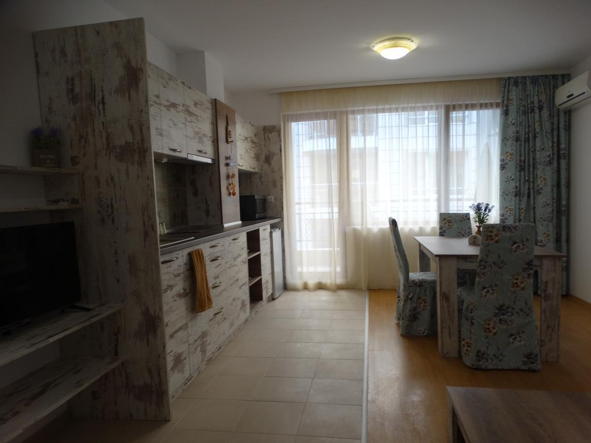 Ferienwohnung Lora Boutique Pomorie Exterior foto